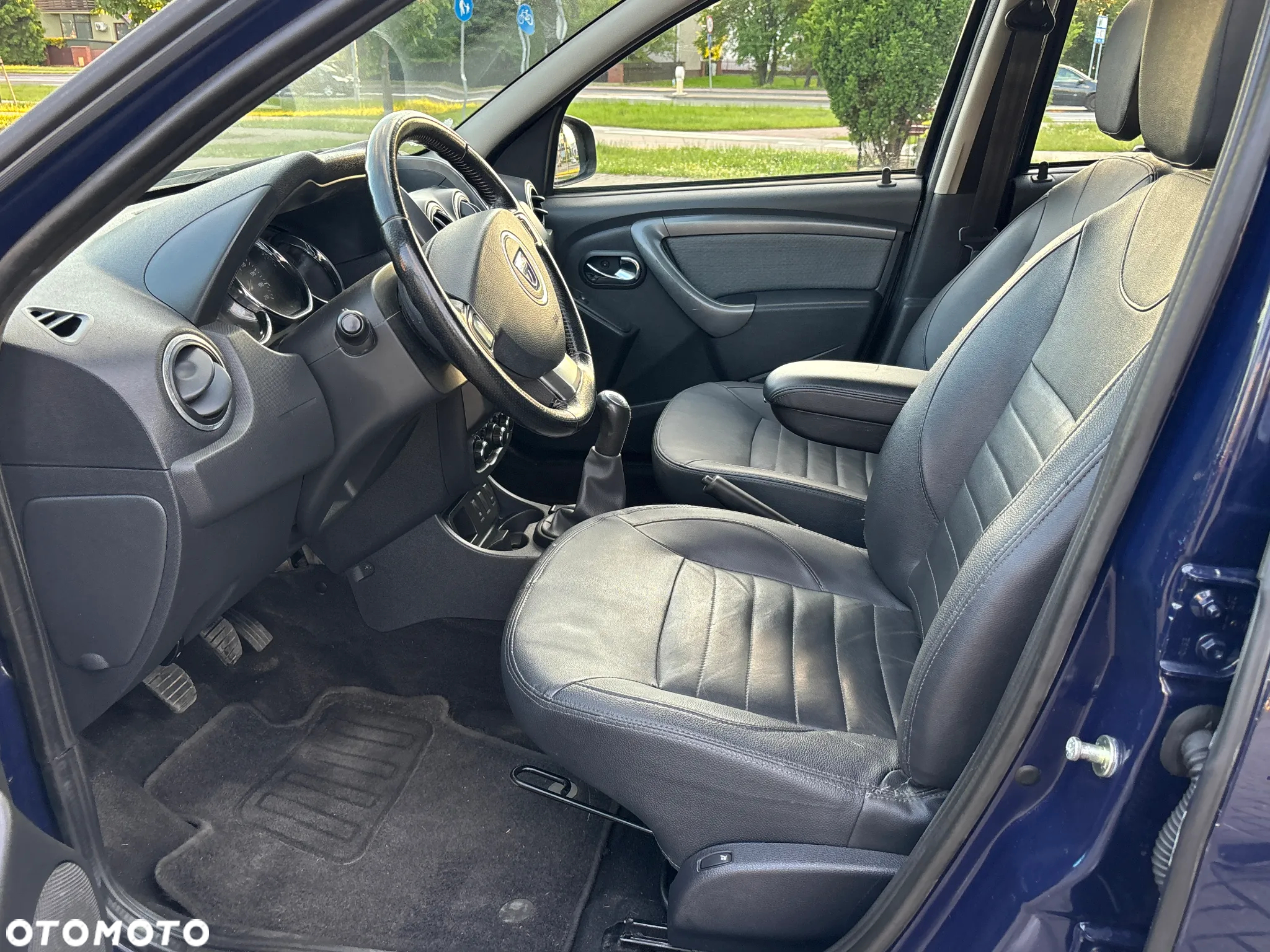 Dacia Duster 1.6 SCe Ambiance S&S - 17