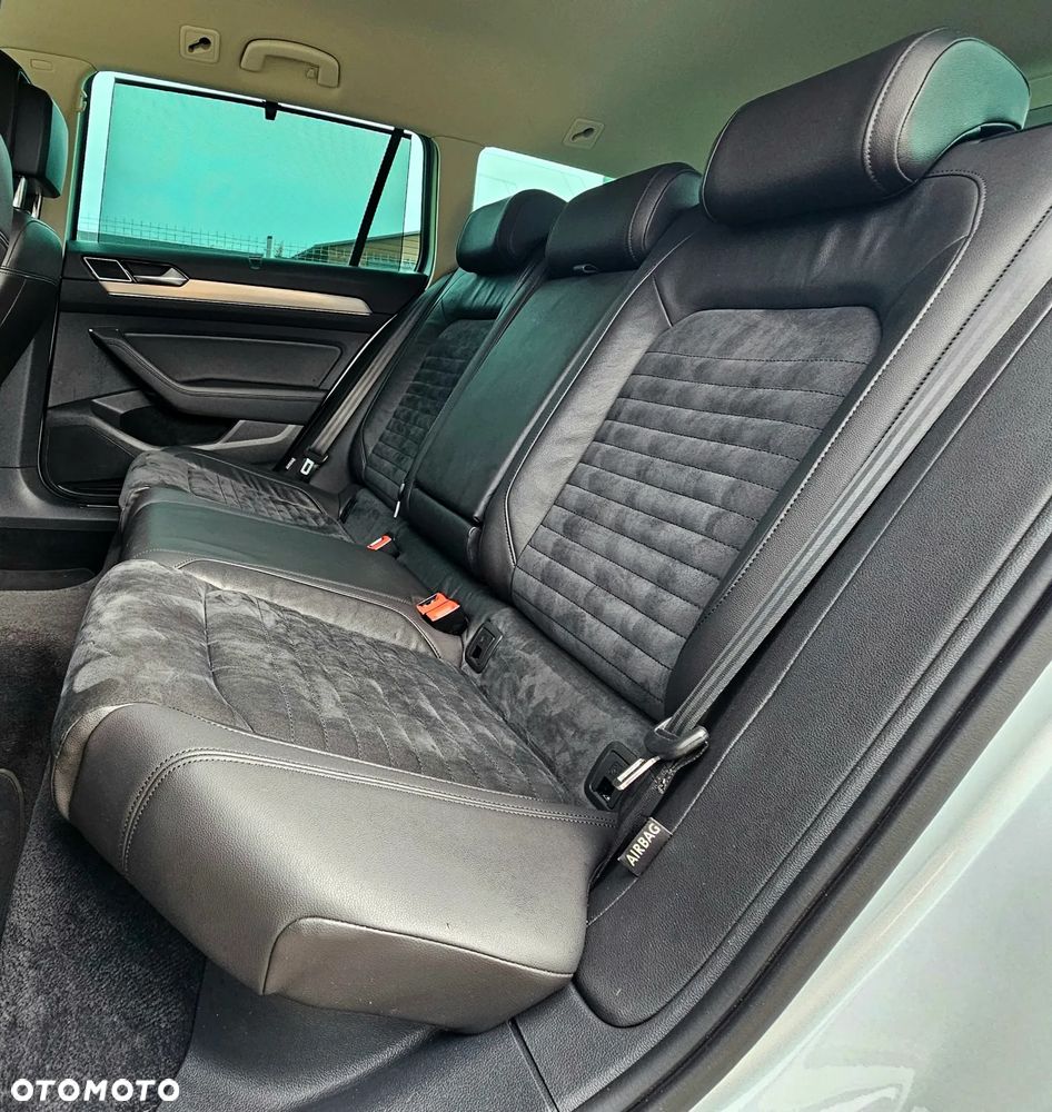 Volkswagen Passat 2.0 TDI (BlueMotion Technology) Highline - 15