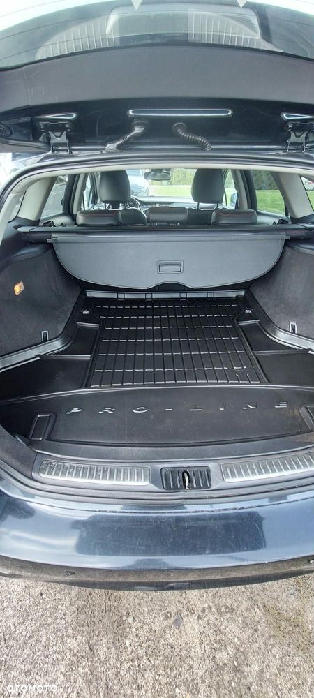 Toyota Avensis 2.0 D-4D Premium - 12
