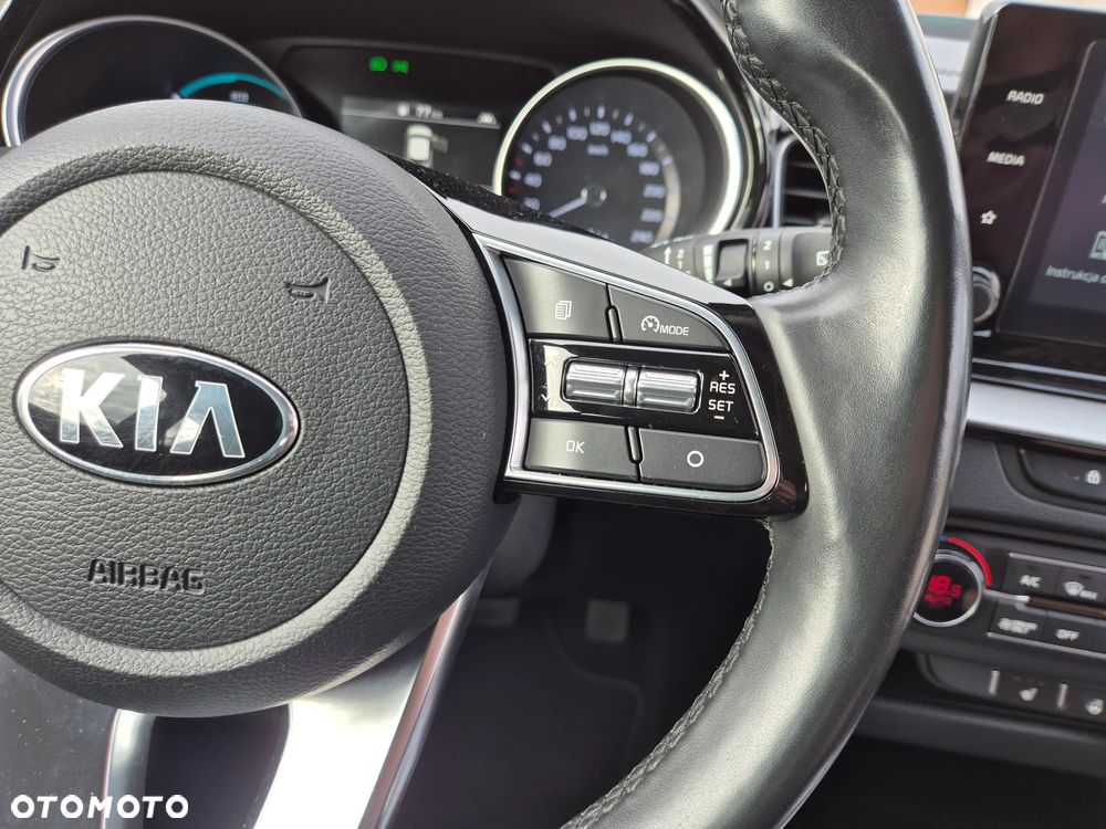 Kia XCeed - 12