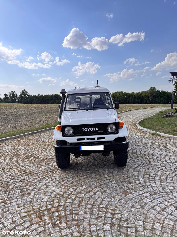 Toyota Land Cruiser - 8