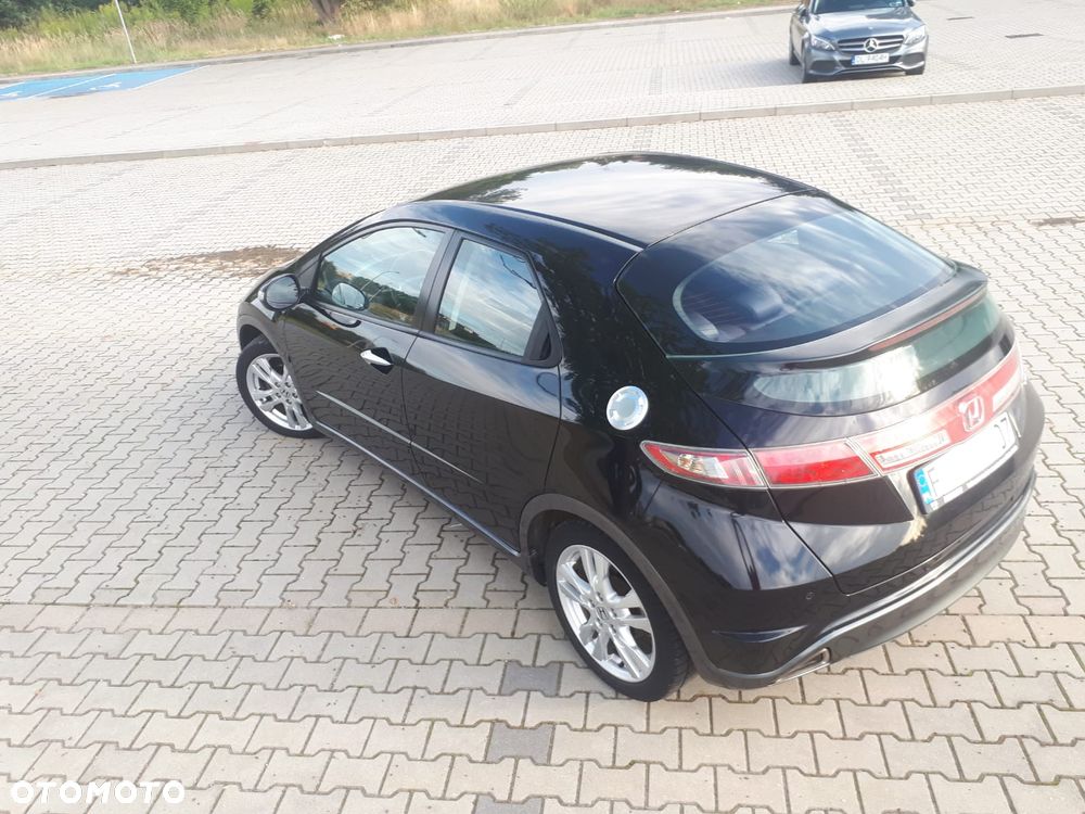 Honda Civic 1.8i-VTEC Executive - 2