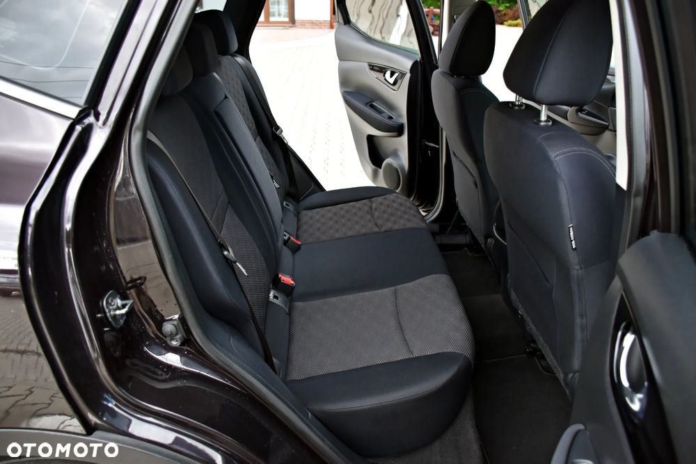 Nissan Qashqai 1.2 DIG-T N-Vision - 29
