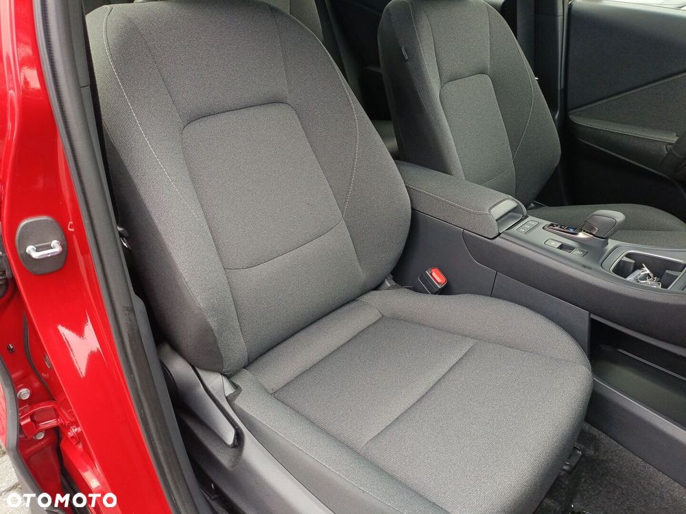 Lexus LBX 1.5 Hybrid - 12