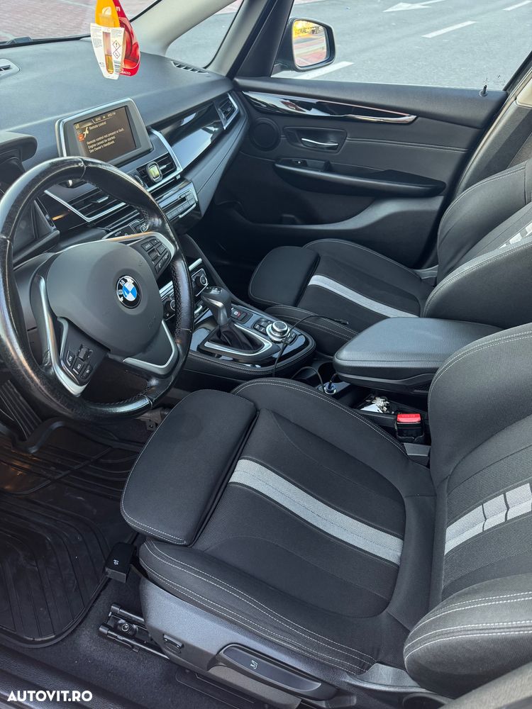 BMW Seria 2 218d Aut. Sport Line - 7