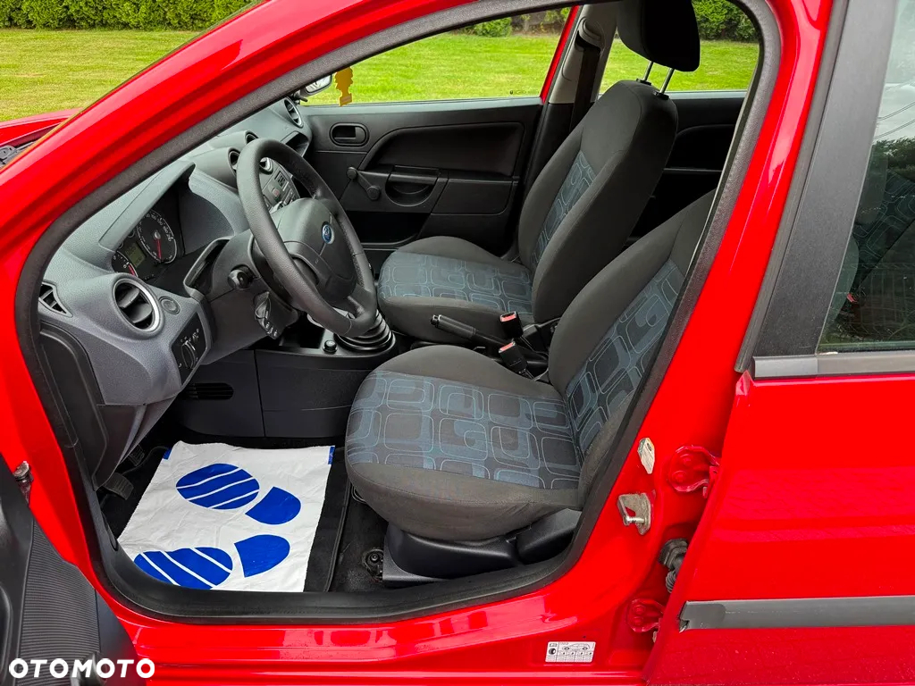 Ford Fiesta 1.3 Ambiente - 16