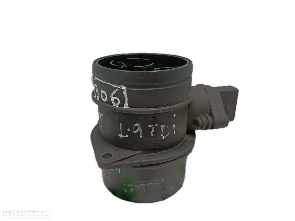 Medidor Massa Ar Volkswagen Passat (3B3) - 1