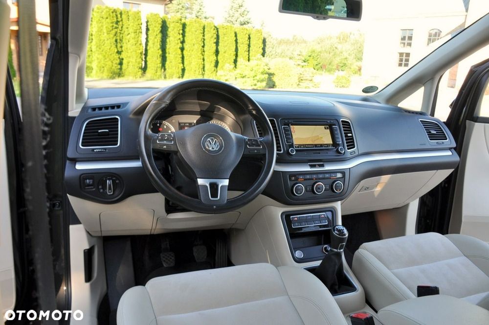 Volkswagen Sharan - 29