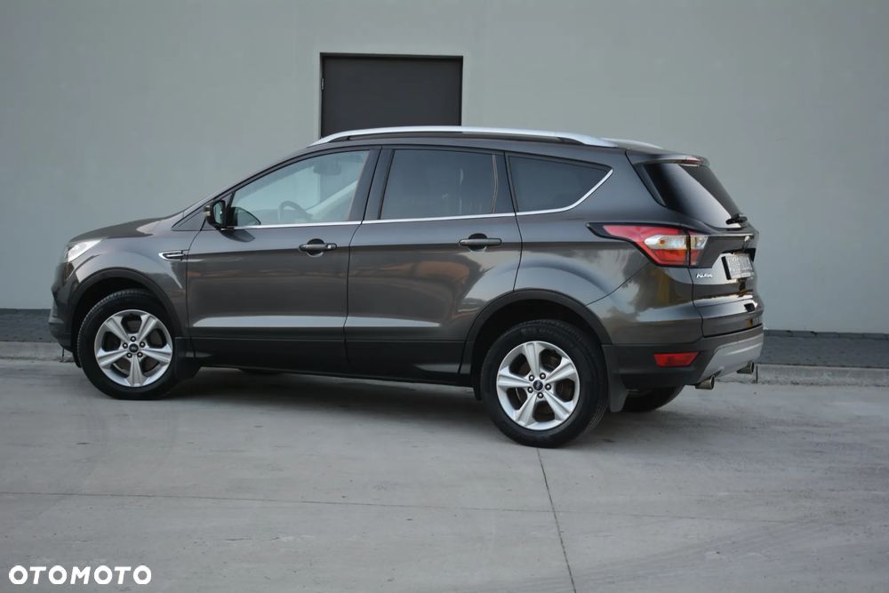 Ford Kuga - 19