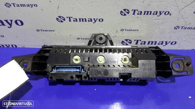 ECRÃ / COMANDO MULTIFUNÇÕES RENAULT TWINGO I 1993 -7700820024 - 2