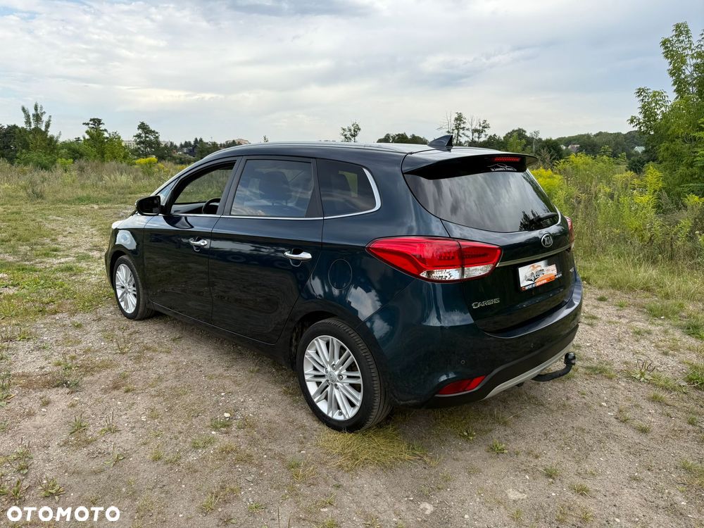 Kia Carens 1.7 CRDi M 7os - 3