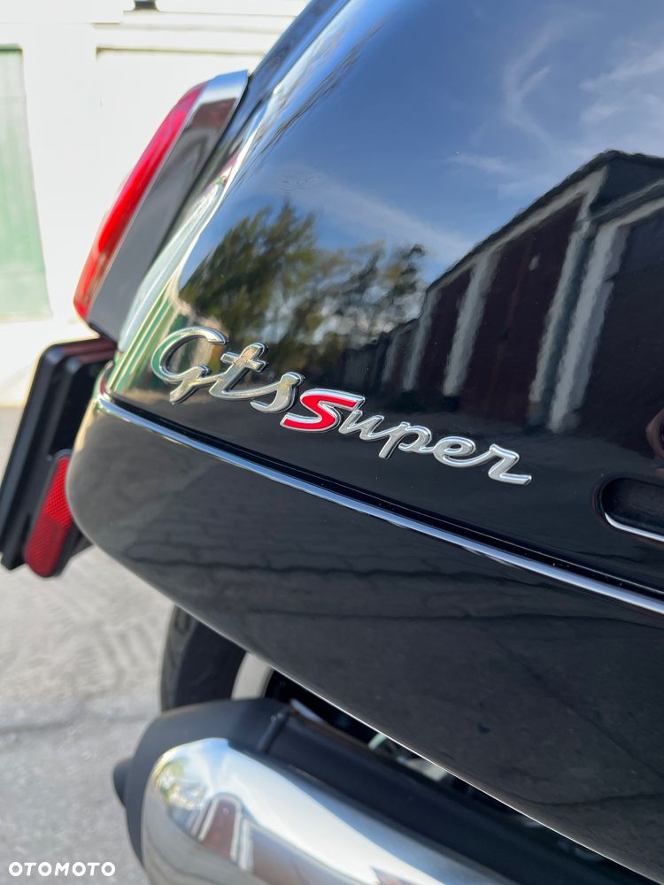 Vespa GTS - 14