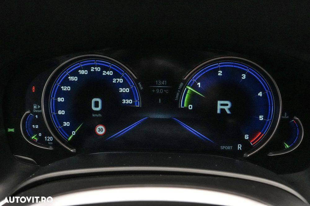 BMW Seria 7 740d xDrive - 27