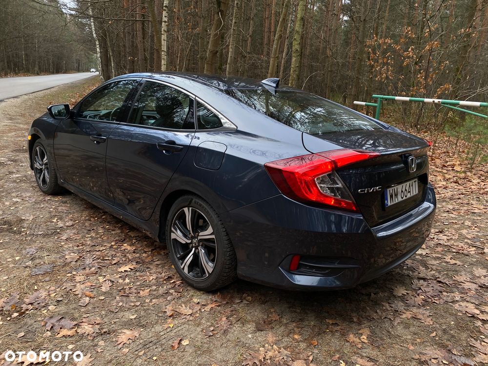 Honda Civic 1.5 T Executive - 11