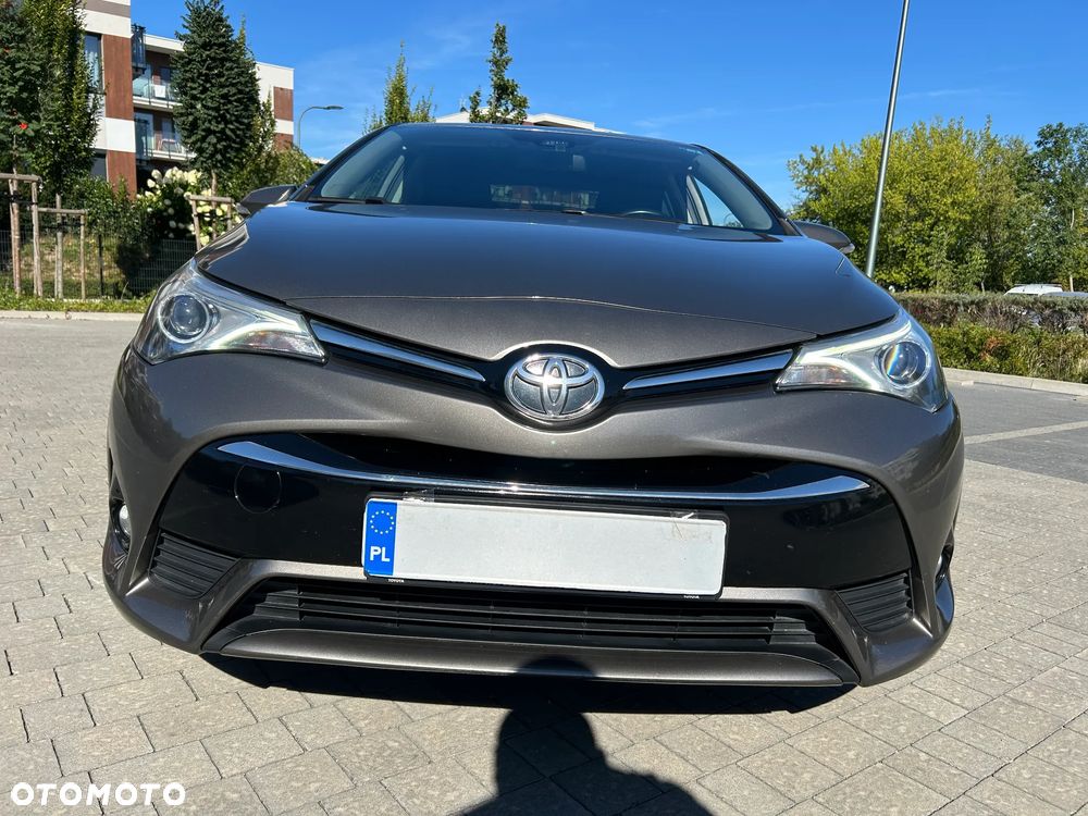Toyota Avensis 1.8 Premium - 27