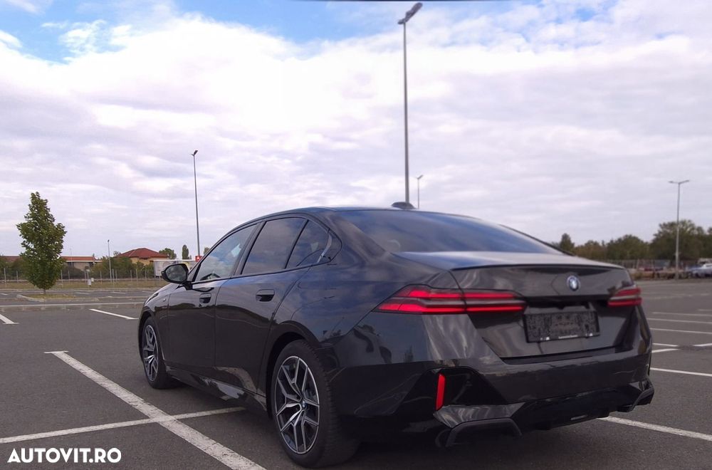 BMW Seria 5 520i AT MHEV - 5