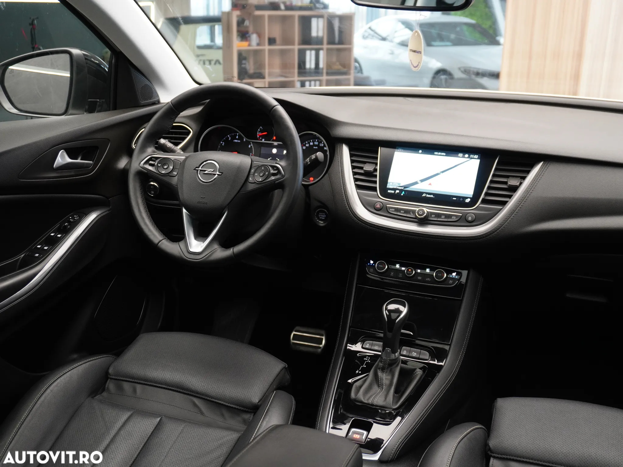 Opel Grandland X 2.0 START/STOP Aut. Ultimate - 37