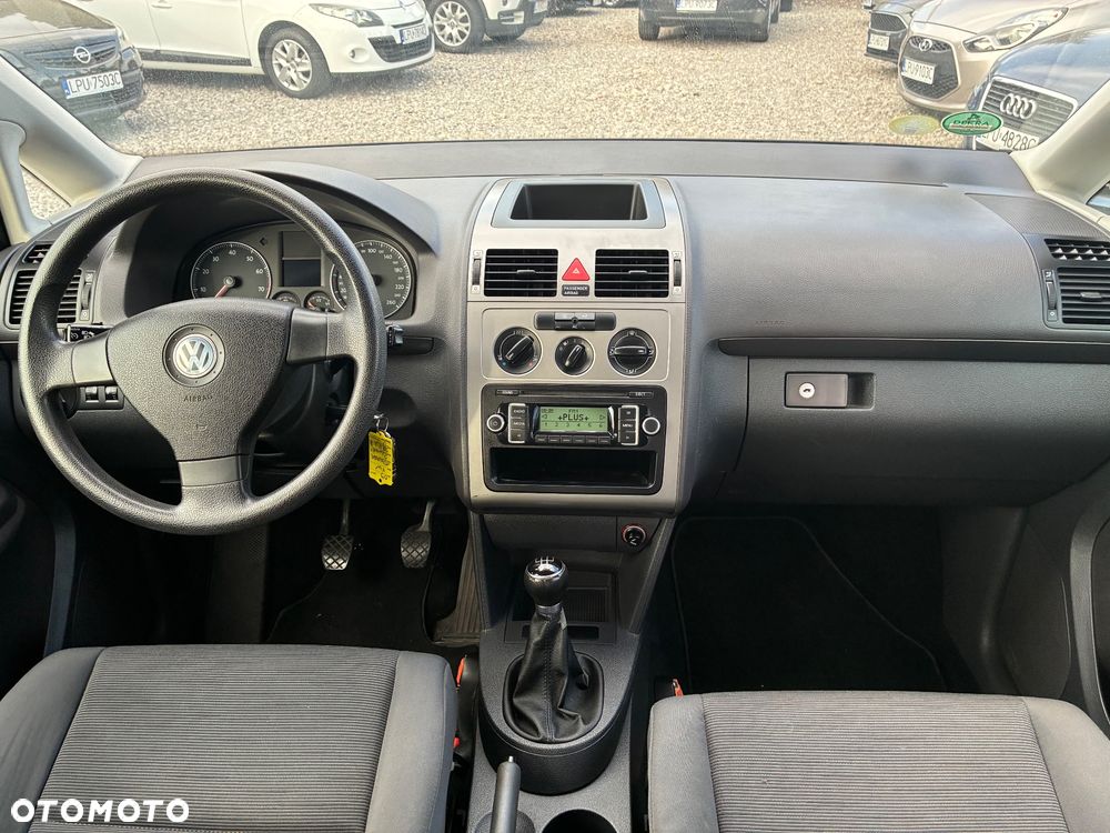 Volkswagen Touran 1.6 - 14