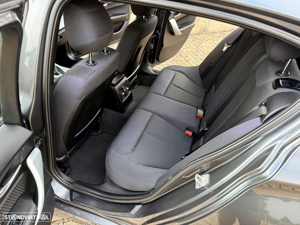 BMW 118 dA Pack M - 22