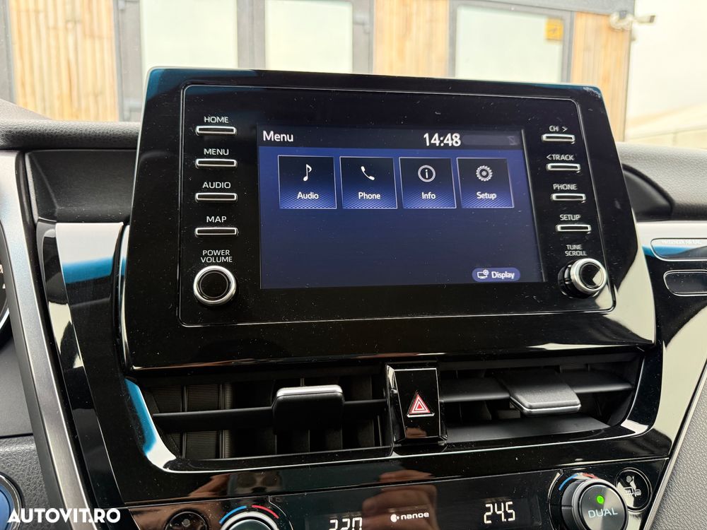 Toyota Camry Luxury - 29