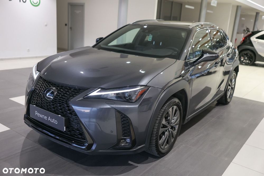 Lexus UX - 11