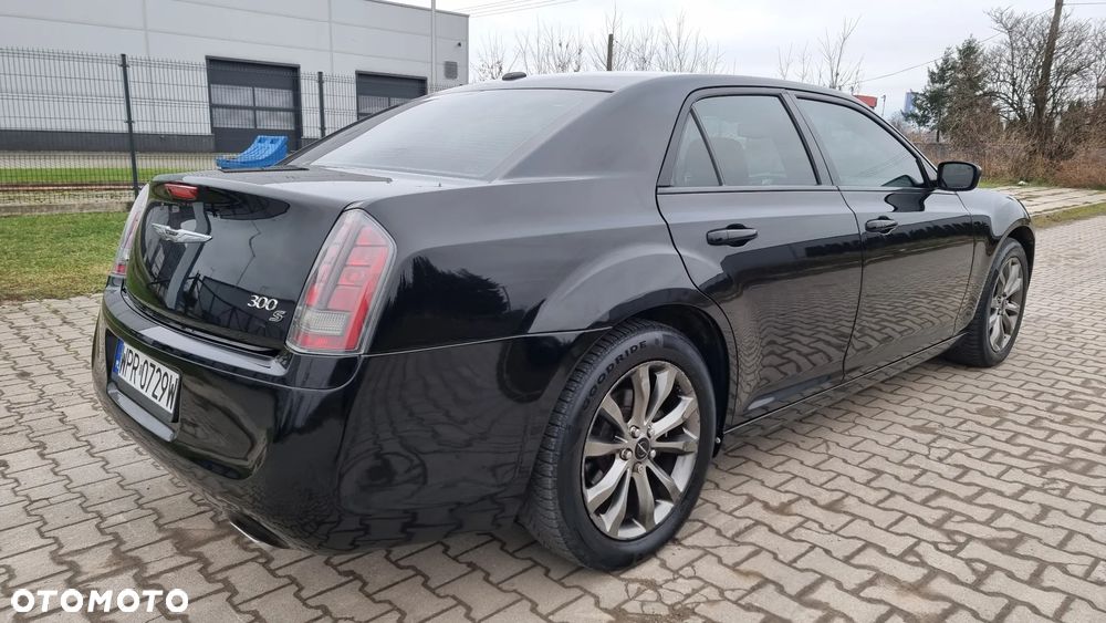 Chrysler 300s - 28