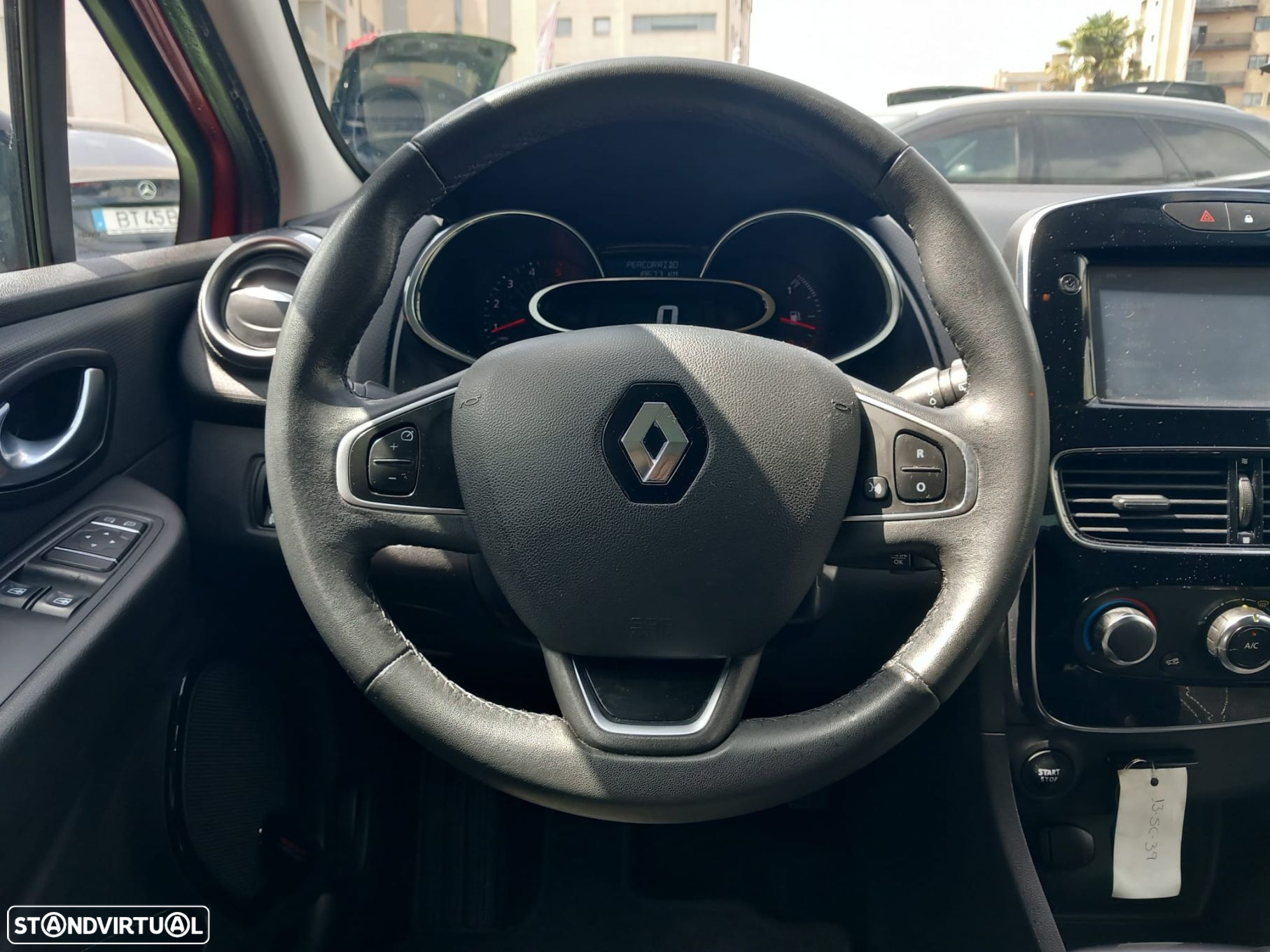Renault Clio 1.5 dCi Limited - 16