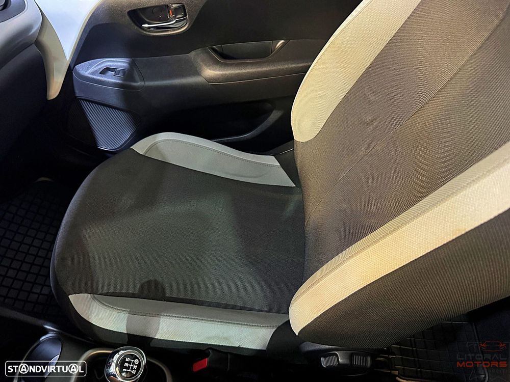 Toyota Aygo 1.0 X-Play Plus - 21