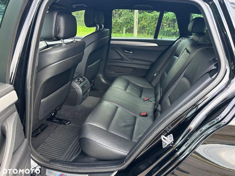 BMW Seria 5 530d xDrive - 10