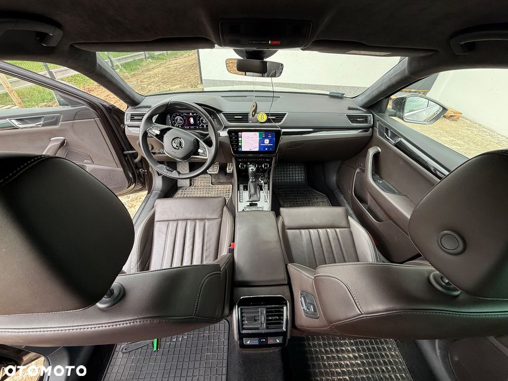 Skoda Superb 2.0 TSI L&K DSG - 12