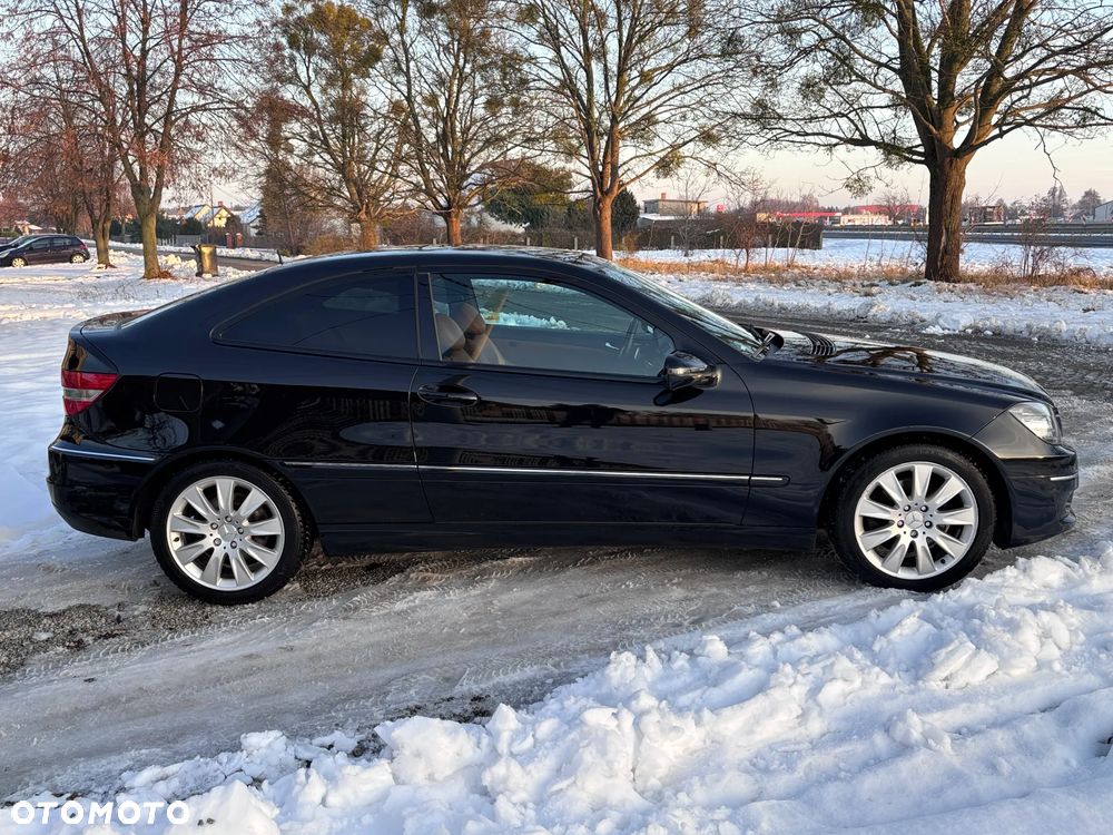 Mercedes-Benz CLC - 4
