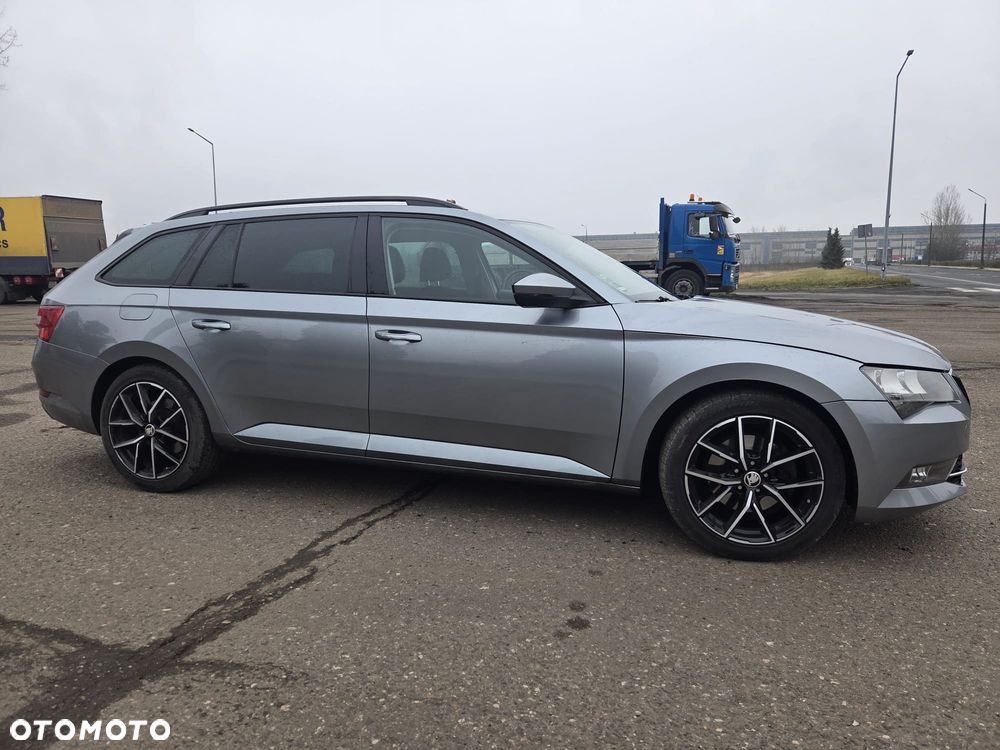 Skoda Superb 2.0 TDI Active - 11