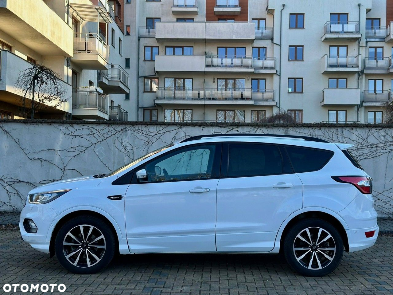 Ford Kuga - 14