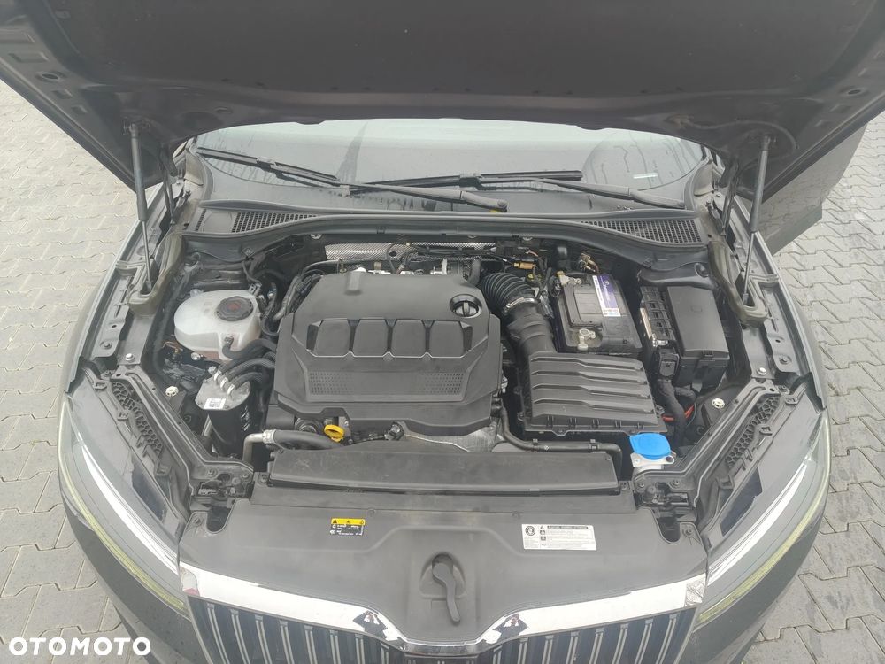 Skoda Superb 2.0 TDI SCR Style DSG - 6