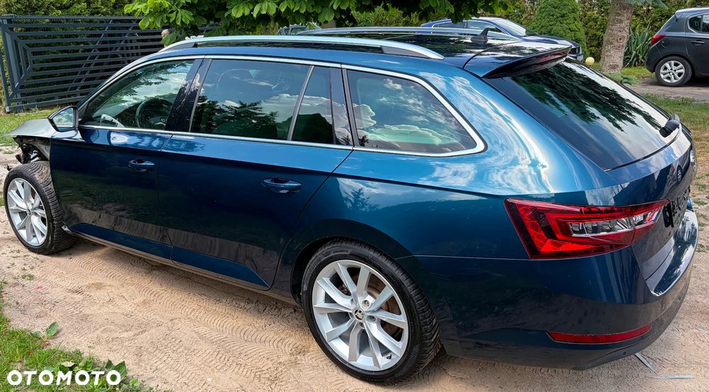 Skoda Superb 1.8 TSI DSG SportLine - 28