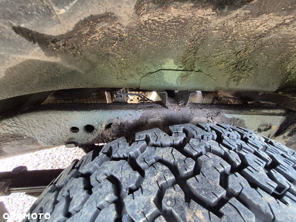 Nissan Navara 2.5 D Platinum - 5