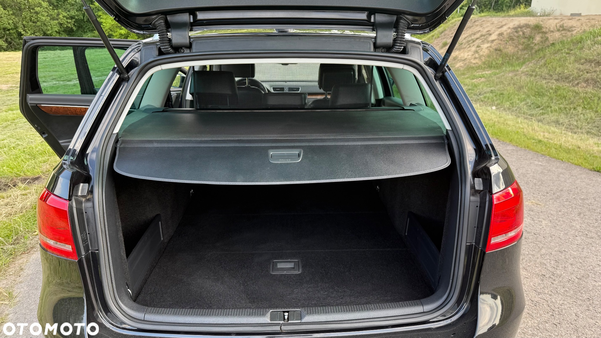 Volkswagen Passat 2.0 TDI DPF Highline - 26