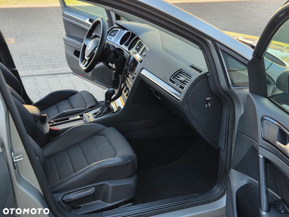 Volkswagen Golf 1.4 TSI ACT BlueMotion Technology DSG Highline - 16