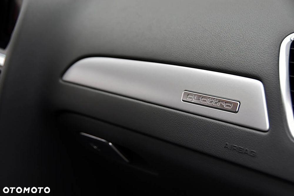 Audi A4 Avant 2.0 TDI Quattro S tronic - 30