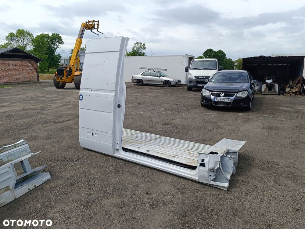 próg drzwi prawych przesuwnych bok master iii movano b nv400 10+ - 2