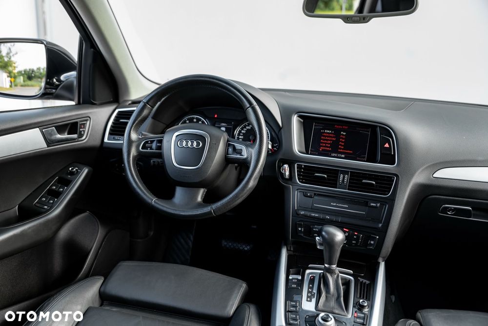 Audi Q5 3.2 FSI Quattro S tronic - 23