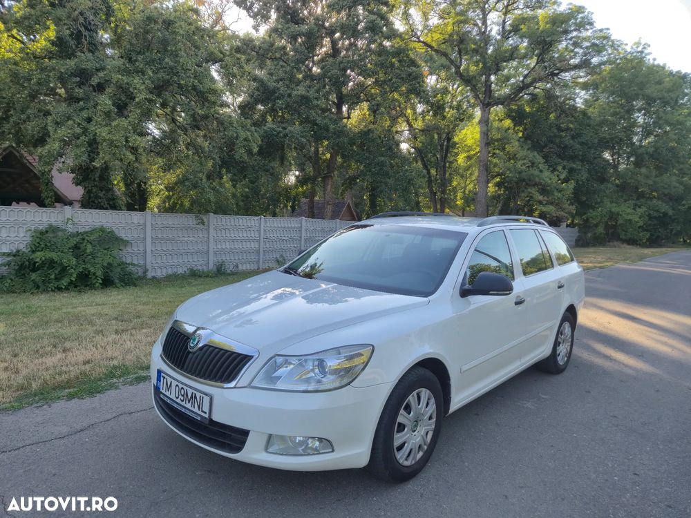 Skoda Octavia 1.6 TDI Ambiente - 2