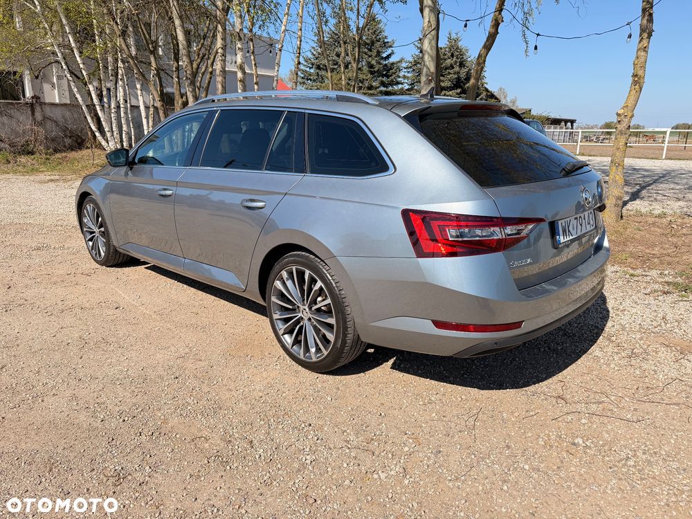 Skoda Superb 2.0 TDI 4x4 Style DSG - 3