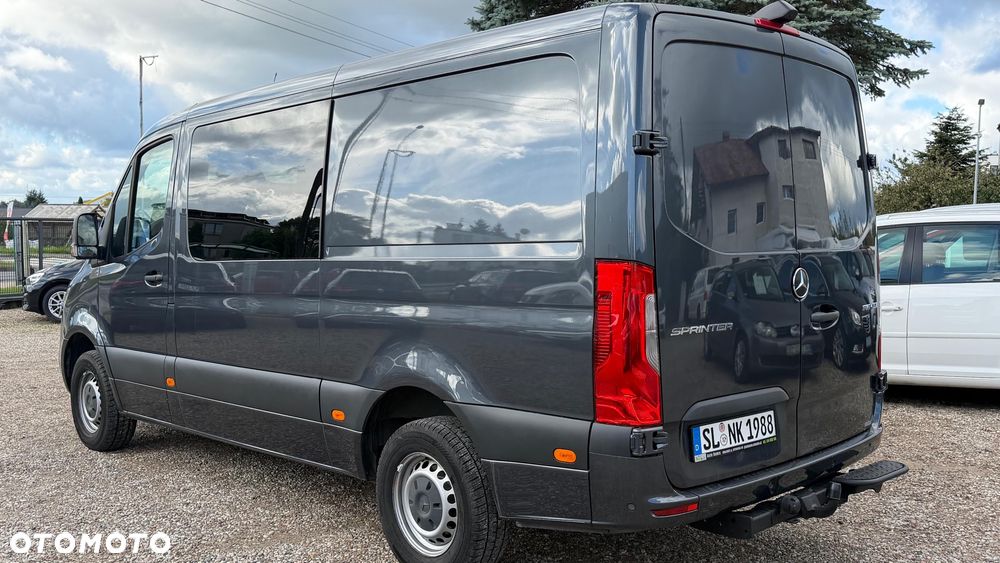 Mercedes-Benz Sprinter - 13