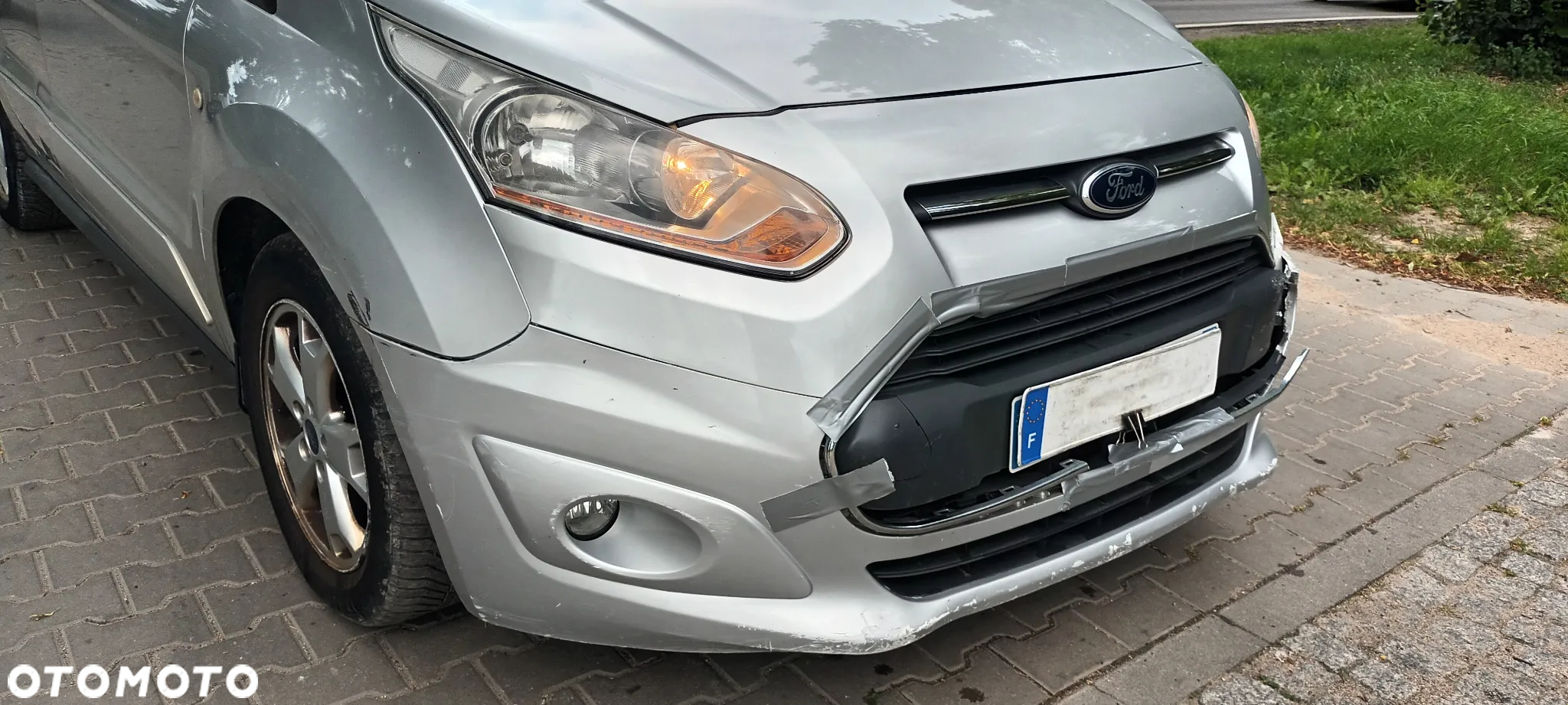 Ford Tourneo Connect Grand - 4