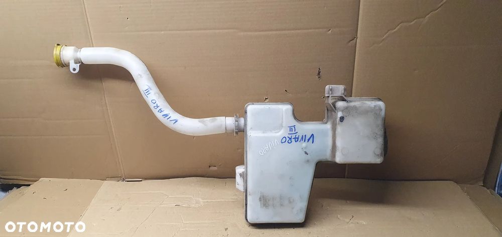 Zbiorniczek spryskiwaczy pompka Opel Vivaro B Trafic III 289105241R - 2