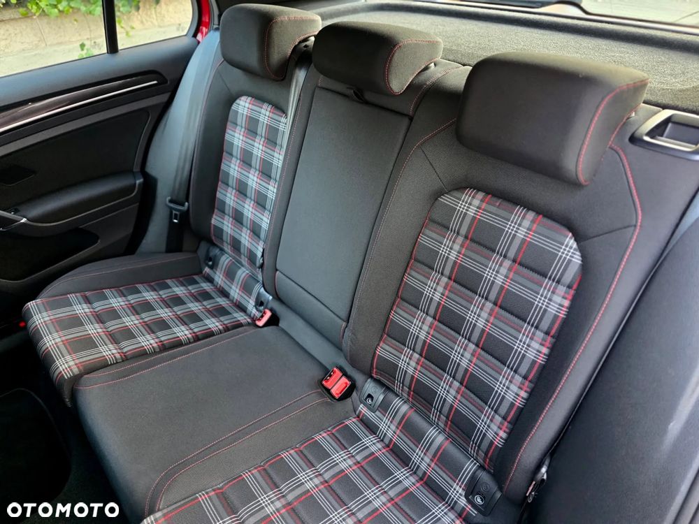 Volkswagen Golf 2.0 TSI BMT GTI - 21