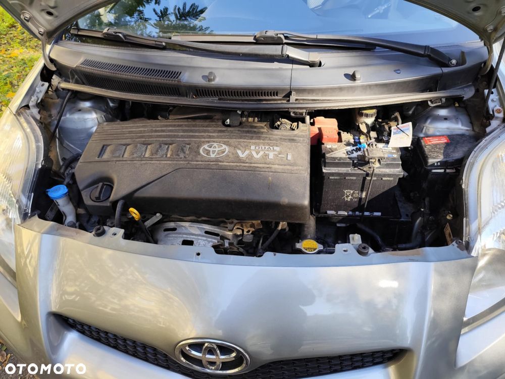 Toyota Yaris 1.33 VVT-i Sol - 10