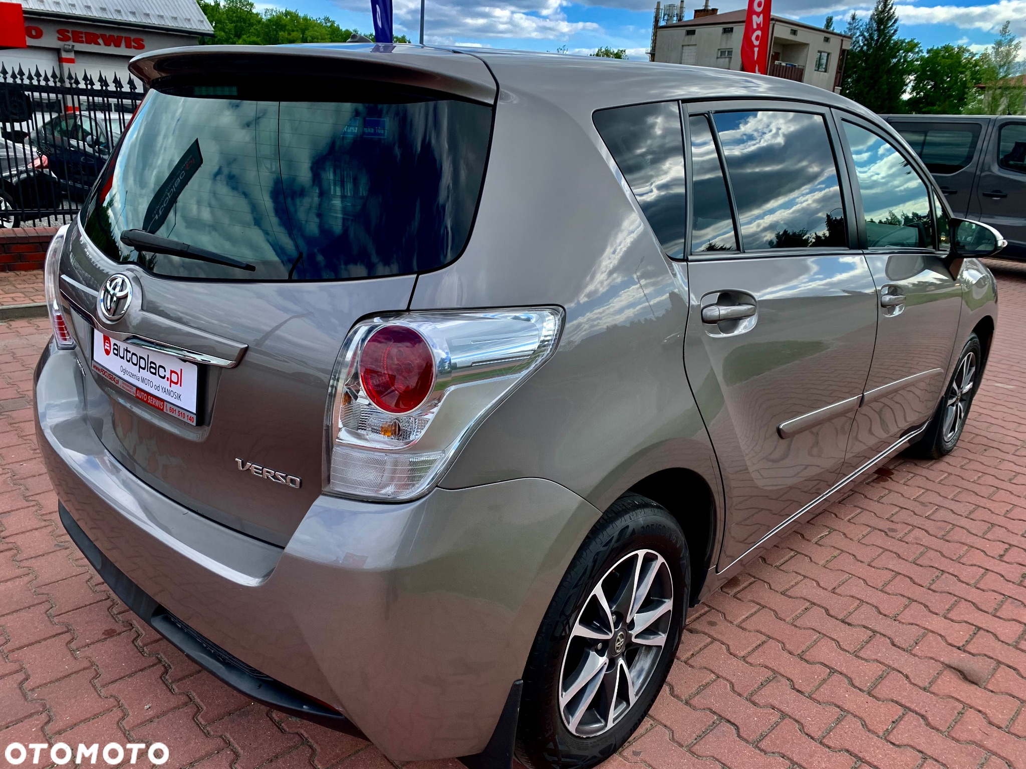 Toyota Verso 1.6 D-4D Prestige - 11