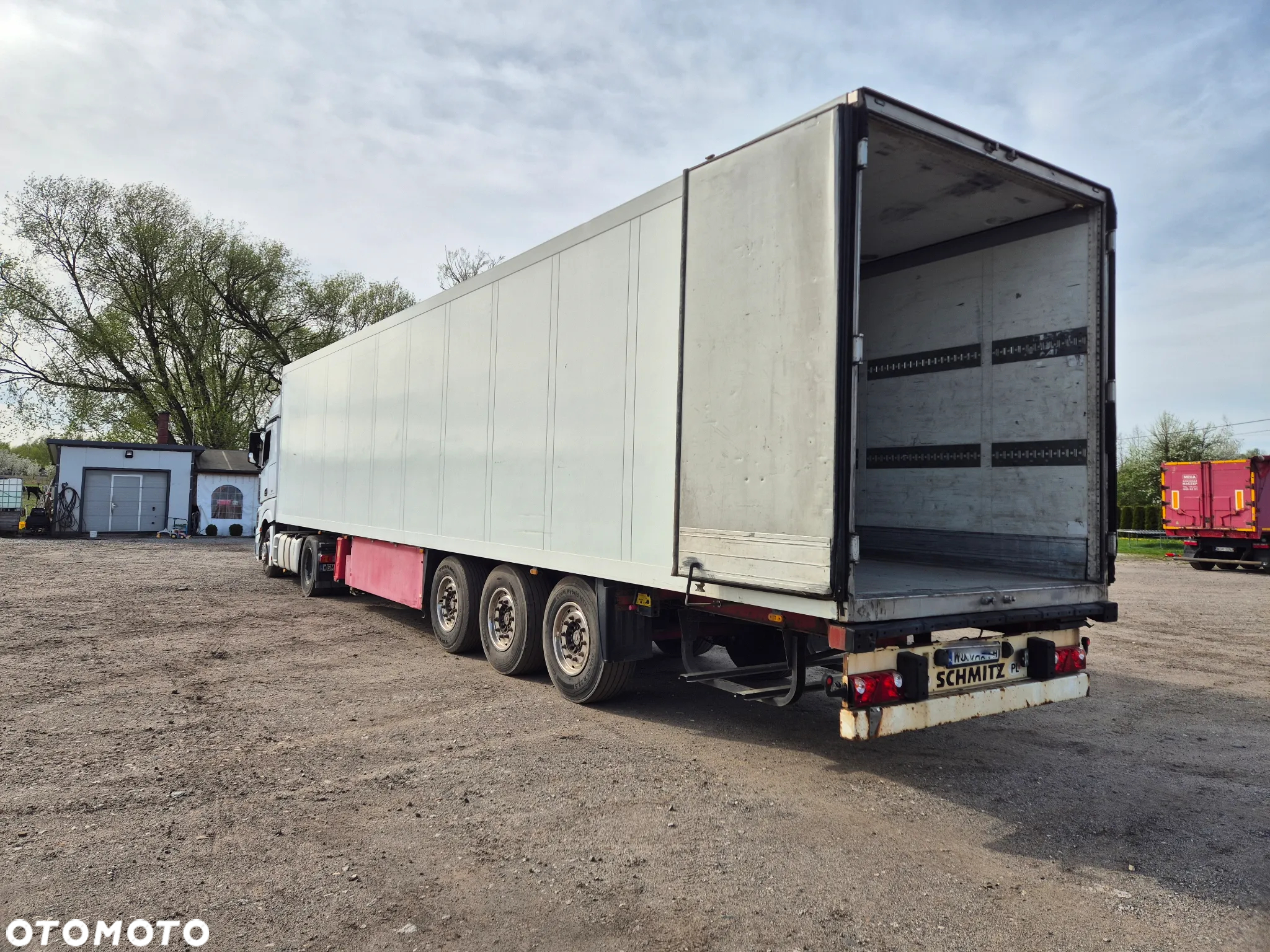 Schmitz Cargobull SKO 24 - 18